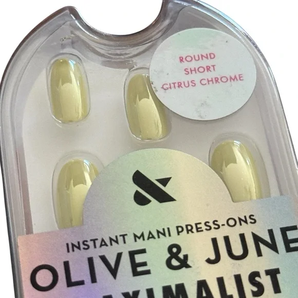 Olive & June Instant Mani Press-On Nails Round Short Citrus Chrome Yellow NWT - Picture 3 of 6
